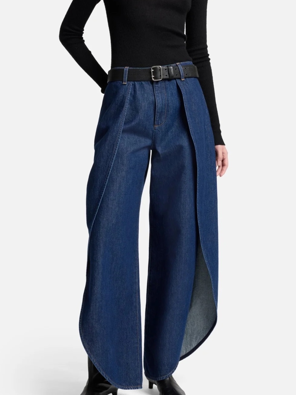 7 for All Mankind Tulip Barrel Jeans - 27